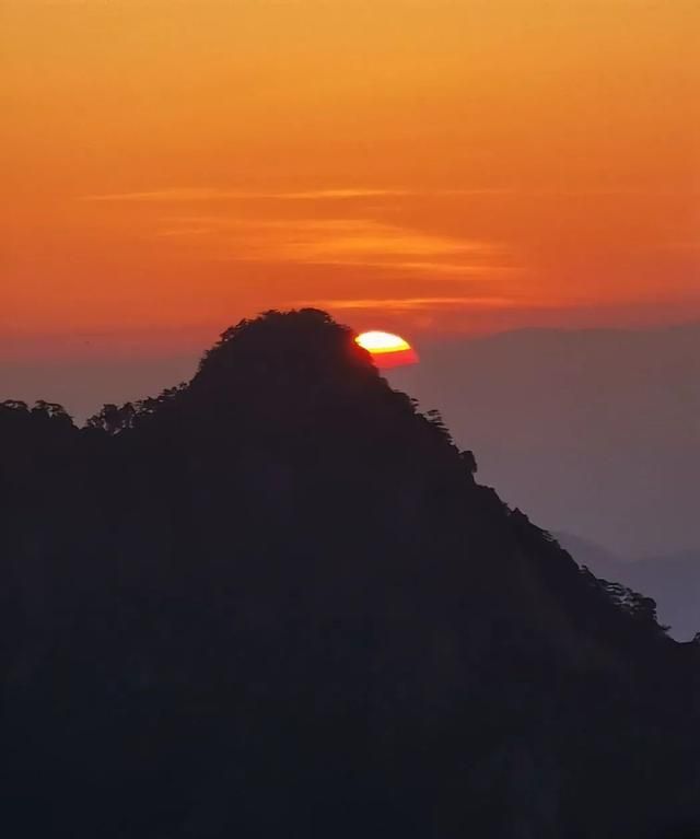 黄山天下第一奇山黄山游记(黄山景区内哪些景点必看)图4