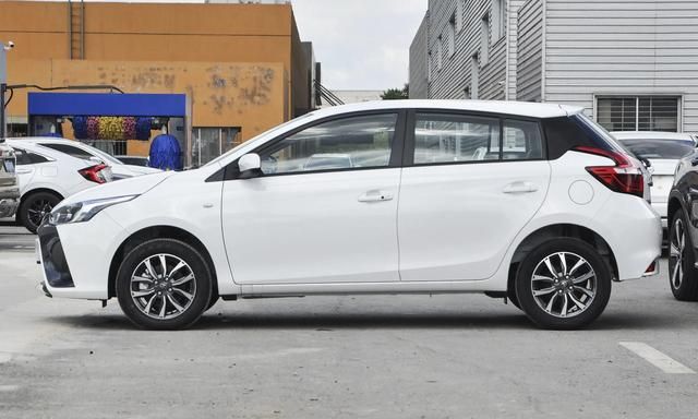 丰田·YARiS L 致炫,丰田yaris cross插混小型suv图3