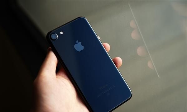 2017款全新iphone 7 plus开箱图7