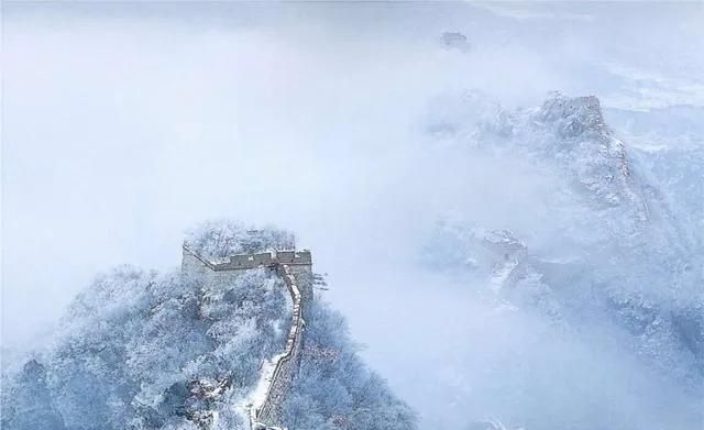 解读《沁园春·雪》的意象图1