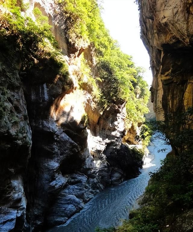 台湾东部的太鲁阁峡谷(太鲁阁和华东纵谷位于台湾哪个县)图29