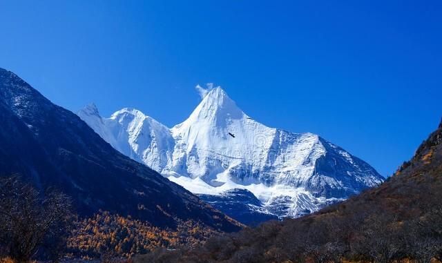 中国10座最美的名山新排行榜单,你去过了几座城市图28