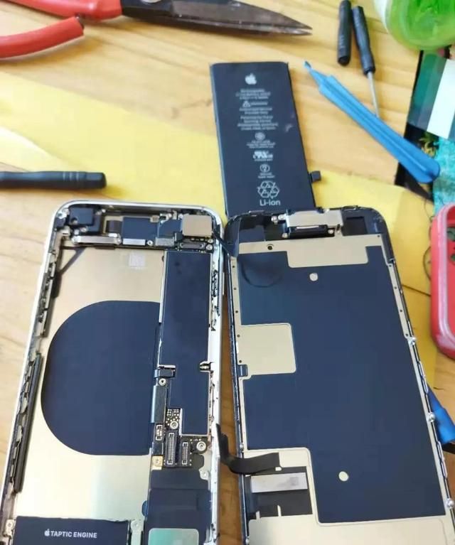 今天自己动手给我的iphone换了新电池怎么办图1