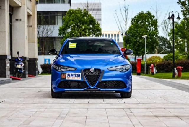 阿尔法·罗密欧 giulia 2017款 2.0t 280hp 豪华版图1