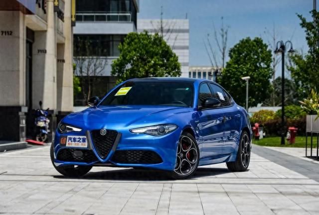 阿尔法·罗密欧 giulia 2017款 2.0t 280hp 豪华版图2