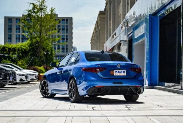 阿尔法·罗密欧 giulia 2017款 2.0t 280hp 豪华版图10