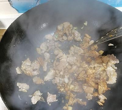 青椒炒肉片怎样做好吃,川味小青椒炒肉片图6