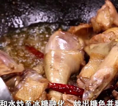 小鸡炖蘑菇怎么做鸡肉才能嫩(东北小鸡炖蘑菇粉条)图5