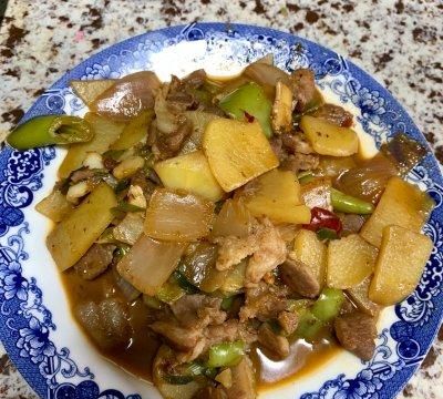 家庭版土豆回锅肉(土豆回锅肉做法家庭)图10