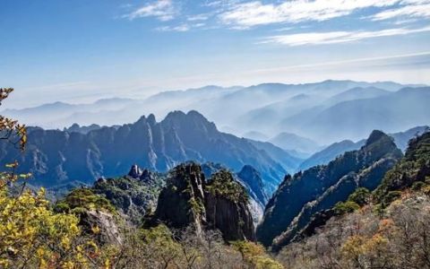 天下第一奇山黄山旅游景点(黄山风景区风景秀丽中外闻名)