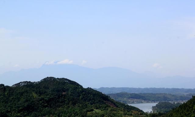 峨眉山月半轮秋影入平羌江水流：徒步平羌小三峡图19