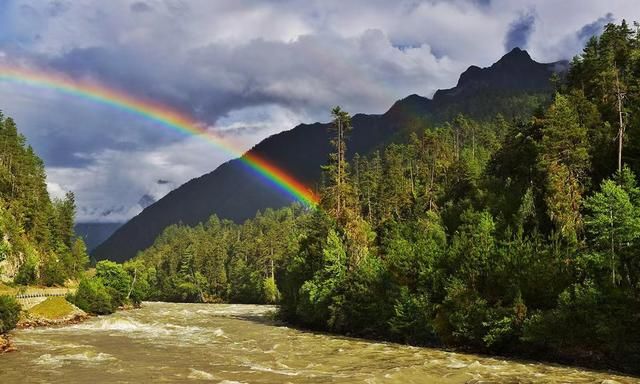 世界最大、最深的峡谷，堪称地球上最后的秘境：雅鲁藏布大峡谷，地球上最后的秘境雅鲁藏布大峡谷图3