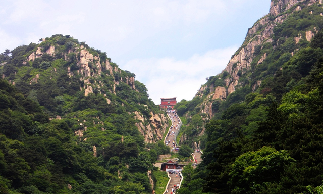 中国的名山大川，中国最有名的十大名山，去过5座你就赢了，全部去过就太幸福了，中国最著名的五大名山你都去过吗图1