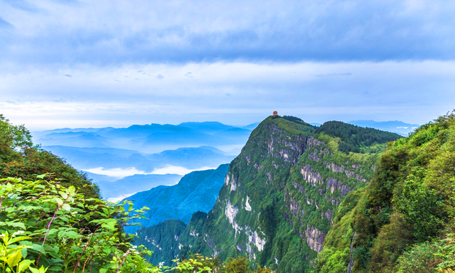 中国的名山大川，中国最有名的十大名山，去过5座你就赢了，全部去过就太幸福了，中国最著名的五大名山你都去过吗图9