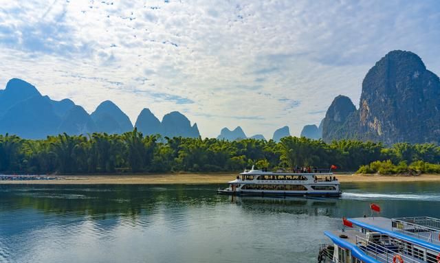 我国有许多名胜古迹和风景优美的地方,你去过什么地方图59