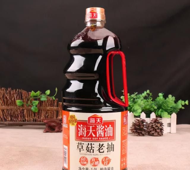 酱油为啥叫“抽”？生抽老抽有啥不同？做菜区别大，用错了不好吃图6